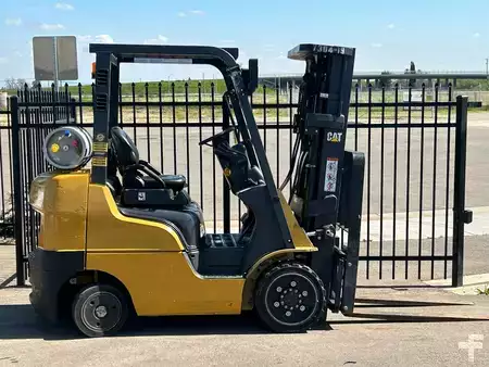 Montacargas GLP 2019 CAT Lift Trucks 2C50004 (1)