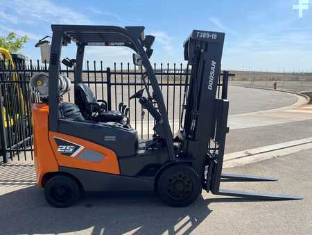 Propane Forklifts 2019  Doosan GC25S-9 (1)