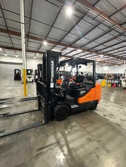 Carretilla elevadora GLP 2018  Doosan GC40S-5 (1)