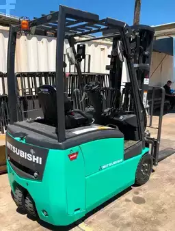 Montacargas Eléctrico (3 ruedas) 2018 Mitsubishi FB18PNT (2)