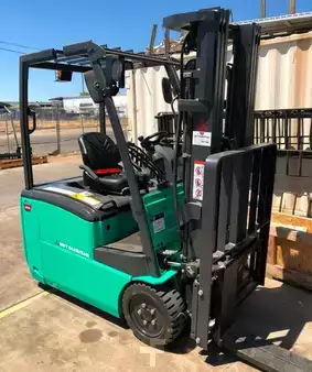 Montacargas Eléctrico (3 ruedas) 2018 Mitsubishi FB18PNT (3)