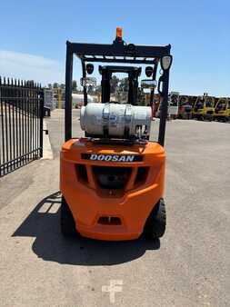 Propane Forklifts 2018  Doosan G25N-7LP (2)