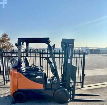 Carretilla elevadora GLP 2017  Doosan GC25P-5MLP (1)
