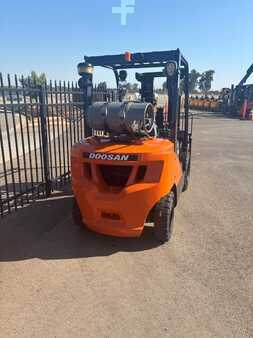 Carretilla elevadora GLP 2019  Doosan G30N-7LP (2)