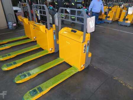 Miscelaneo 2022  Jungheinrich EJE120 (2)