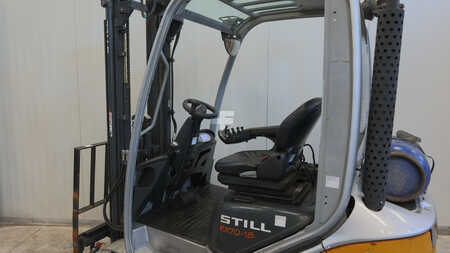 LPG Forklifts 2010  Still RX70-18T (8)