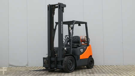 Propane Forklifts 2012  Doosan G25P-5 (1)