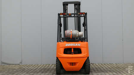 Propane Forklifts 2012  Doosan G25P-5 (6)