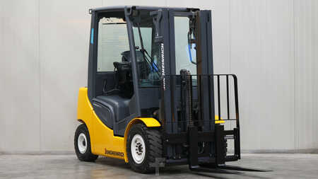 Diesel Forklifts 2015  Jungheinrich DFG 425s (2)