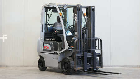 Carretilla elevadora GLP 2015  TCM P1D1A15LH (2)