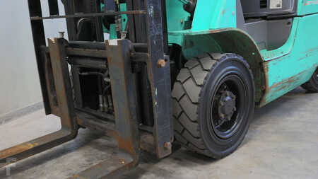 LPG Forklifts 2008  Mitsubishi FG15N (9)