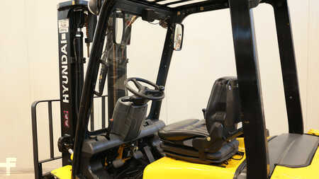 Diesel Forklifts 2009  Hyundai 25D-7E (9)