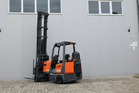Empilhador a gás 2009  Aisle Master 20WH (5)