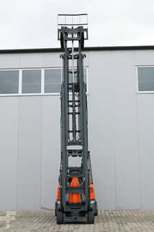 Empilhador a gás 2009  Aisle Master 20WH (7)