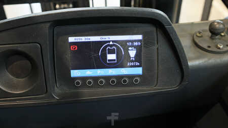 Carrelli elettrici 4 ruote 2015  Jungheinrich EFG425ks (9)