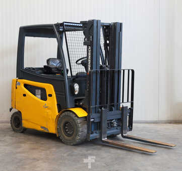 Carrelli elettrici 4 ruote 2015  Jungheinrich EFG425ks (10)