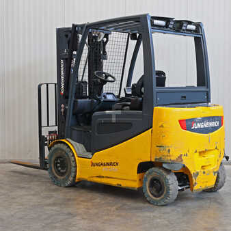 Carrelli elettrici 4 ruote 2015  Jungheinrich EFG425ks (2)