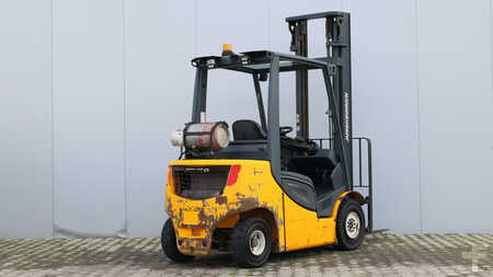 Carrelli elevatori GPL 2015  Jungheinrich TFG 425s (5)