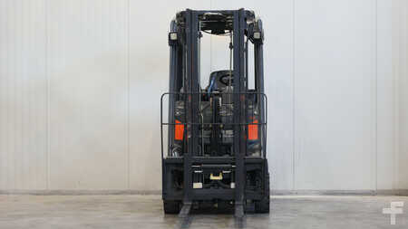 Nestekaasutrukki 2016  Linde H14T-01 (3)