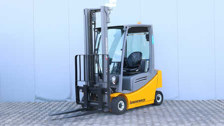 Carrelli elettrici 4 ruote 2018  Jungheinrich EFG 316 (1)