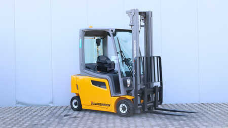 Carrelli elettrici 4 ruote 2018  Jungheinrich EFG 316 (2)