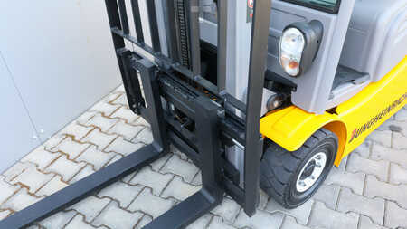 Carrelli elettrici 4 ruote 2018  Jungheinrich EFG 316 (8)