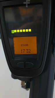 Carrelli elettrici 3 ruote 2008  Linde E14-01 (10)