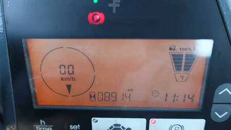 Carrelli elevatori GPL 2013  Jungheinrich TFG 320s (11)