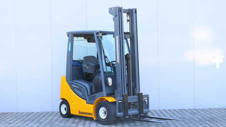 Carrelli elevatori GPL 2013  Jungheinrich TFG 320s (2)