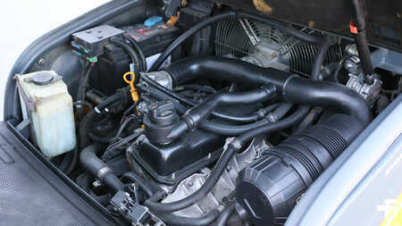 Carrelli elevatori GPL 2013  Jungheinrich TFG 320s (9)