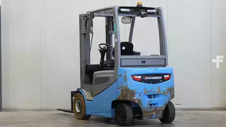 Elektromos 4 kerekű 2017  Jungheinrich EFG 425k (5)