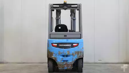 Elektromos 4 kerekű 2017  Jungheinrich EFG 425k (6)