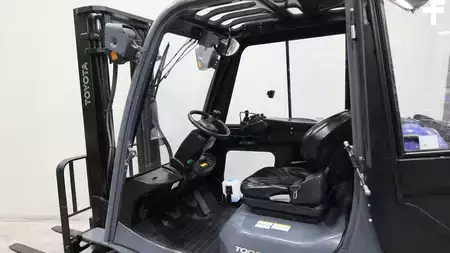 LPG VZV 2008  Toyota 8FGF18 (5)