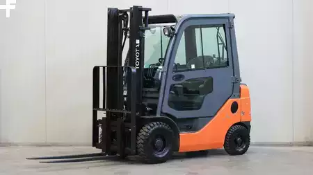 Gas gaffeltruck 2017  Toyota 02-8FGF18 (1)