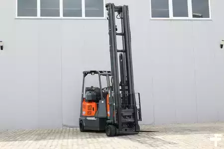 Gas gaffeltruck 2009  Aisle Master 20WH (2)