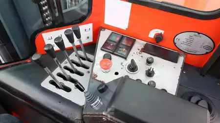 Vierweg zijlader 2014  Combilift C4000 (11)