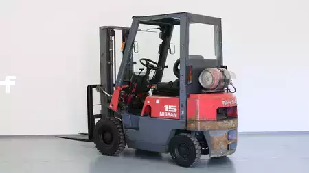Gázüzemű targonca 2000  Nissan J01A15 (2)