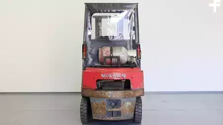 Gázüzemű targonca 2000  Nissan J01A15 (3)