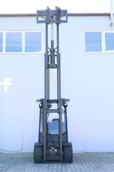 Nestekaasutrukki 2021  Linde H35T-01 (7)