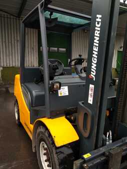 Diesel Forklifts 2014  Jungheinrich DFG 540s (4) 
