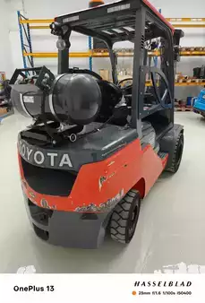 Treibgasstapler 2021  Toyota 02-FGJF 35 (3)