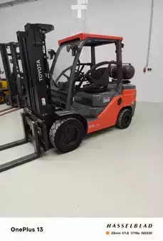 Treibgasstapler 2021  Toyota 02-FGJF 35 (4)