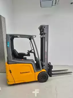 Elektro 3 Rad 2022  Jungheinrich EFG218k (1)