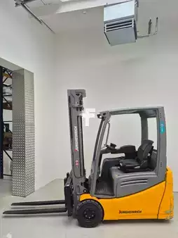 Elektro 3 Rad 2022  Jungheinrich EFG218k (4)