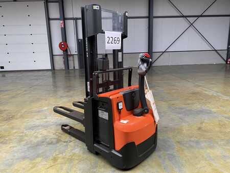 Pallet Stackers 2017  BT SWE120 (3)