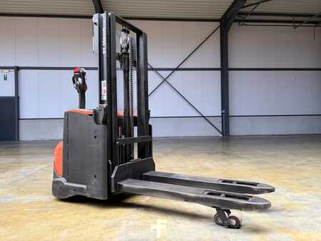 Pallet Stackers 2017  Toyota SWE200D (10)