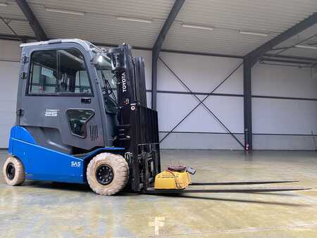 Elektrisk- 4 hjul 2017 Toyota 8FBMKT25 (3)