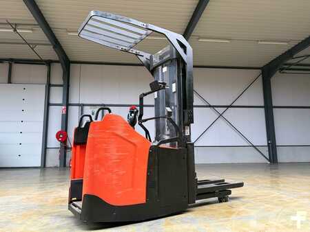 Gerbeurs à conducteur porté debout 2019  Toyota BT STAXIO SPE140L (2)