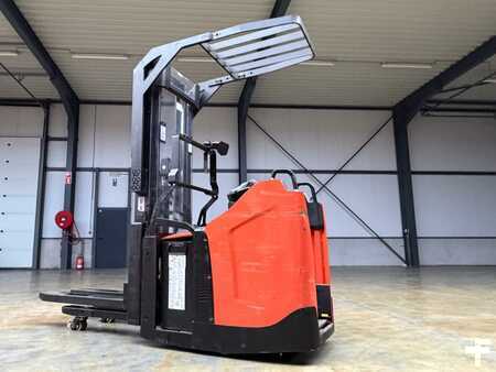 Gerbeurs à conducteur porté debout 2019  Toyota BT STAXIO SPE140L (3)