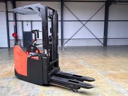 Gerbeurs à conducteur porté debout 2019  Toyota BT STAXIO SPE140L (4)